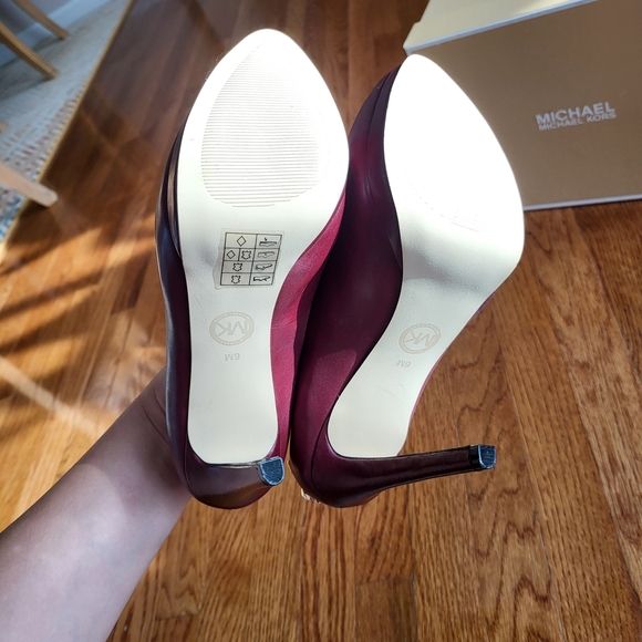 Michael Kors Burgundy Heels - Picture 8 of 10